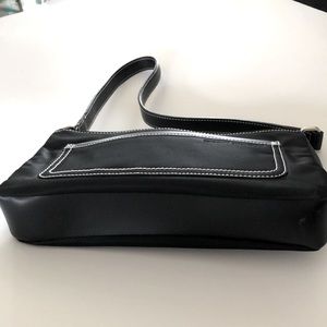 Tommy Hilfiger Vintage hand bag NWOT 👜 and Collection